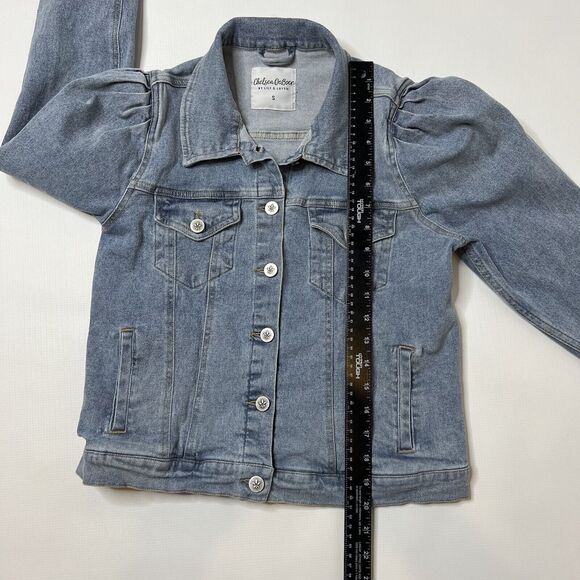 Lauriebelles Chelsea DeBoer by Lily & Lottie Light Wash Jean Jacket Size Small - Picture 11 of 11